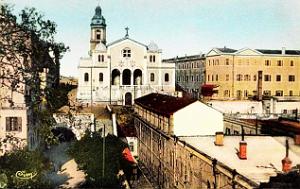 MB h- 004- eglise St-Louis et place de la perle